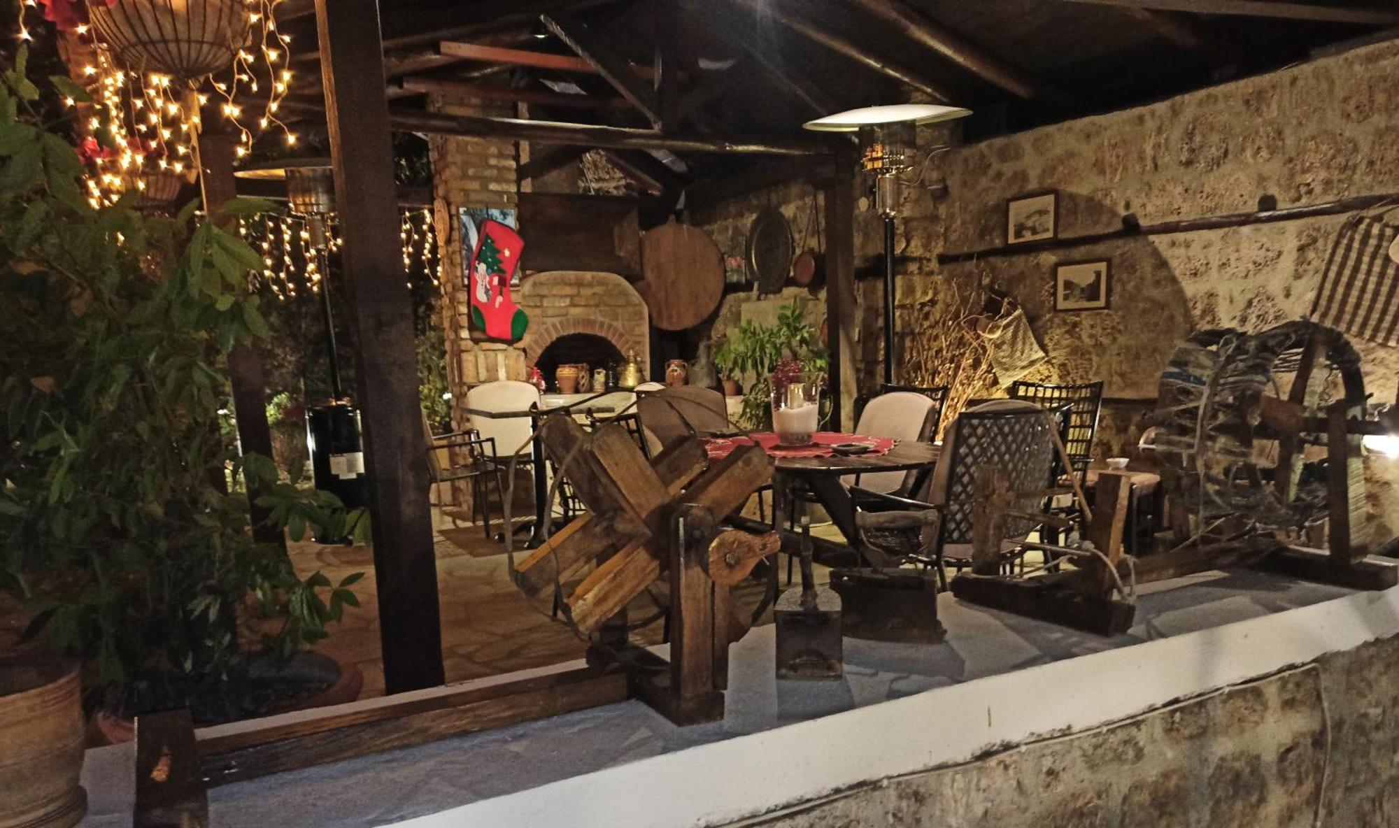 Hagiati Guesthouse Edessa Bagian luar foto