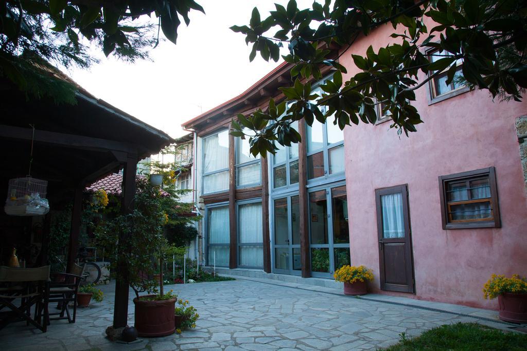 Hagiati Guesthouse Edessa Bagian luar foto