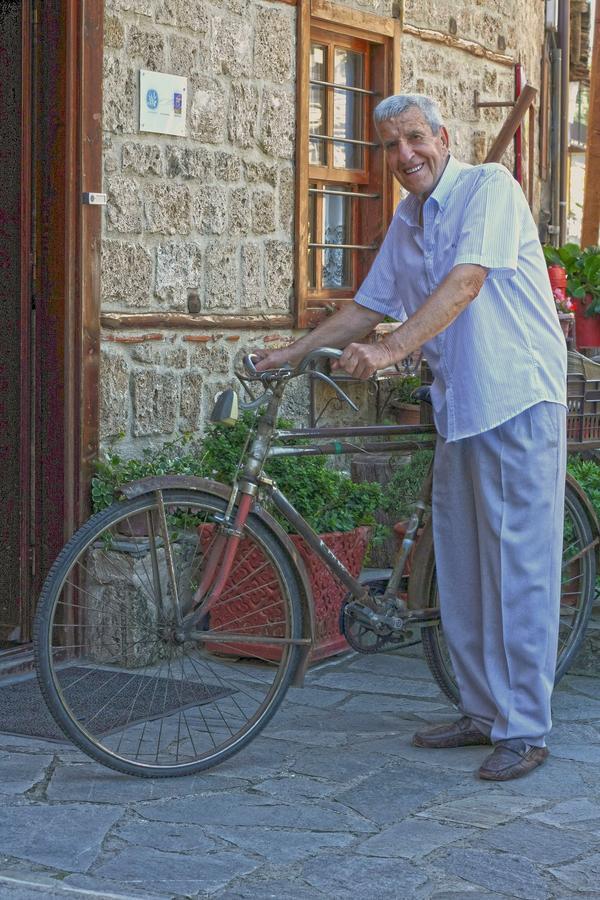 Hagiati Guesthouse Edessa Bagian luar foto