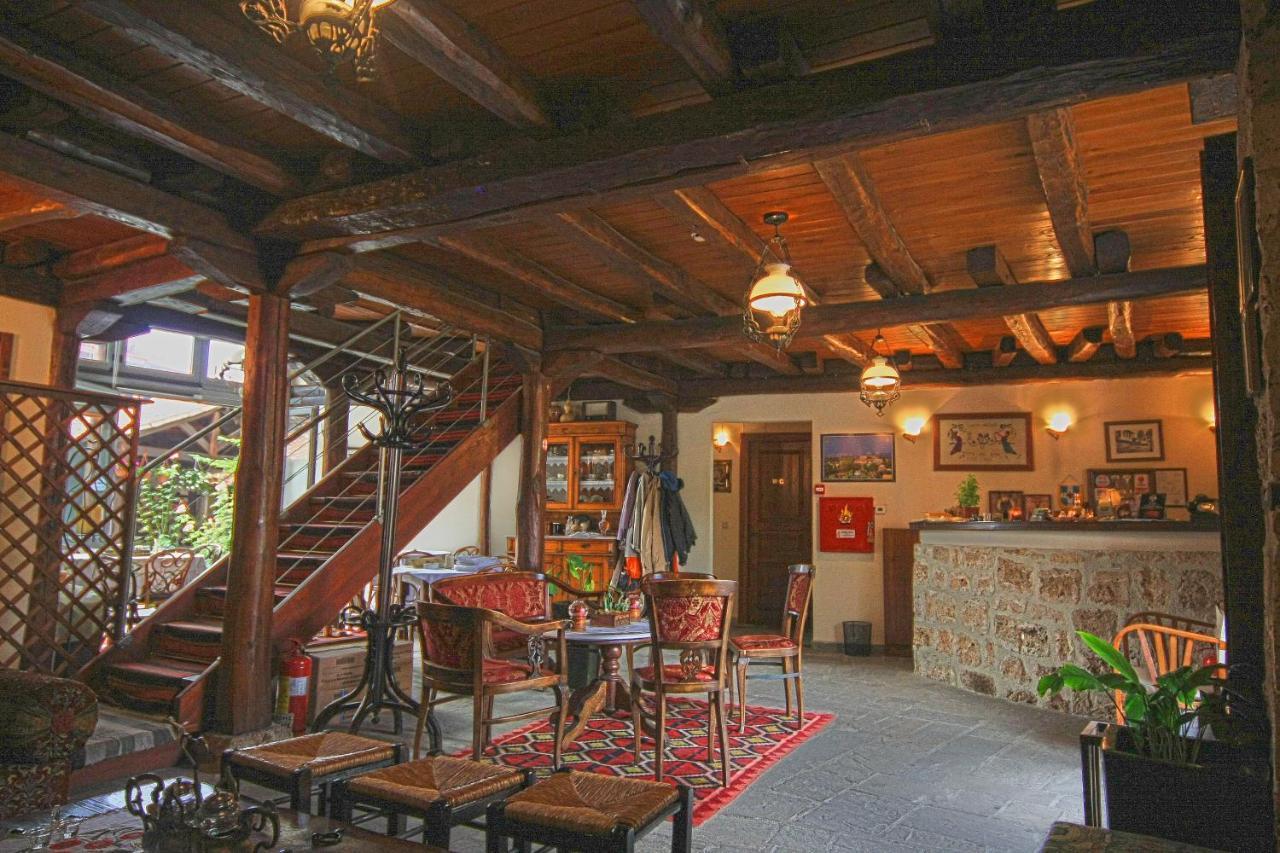 Hagiati Guesthouse Edessa Bagian luar foto